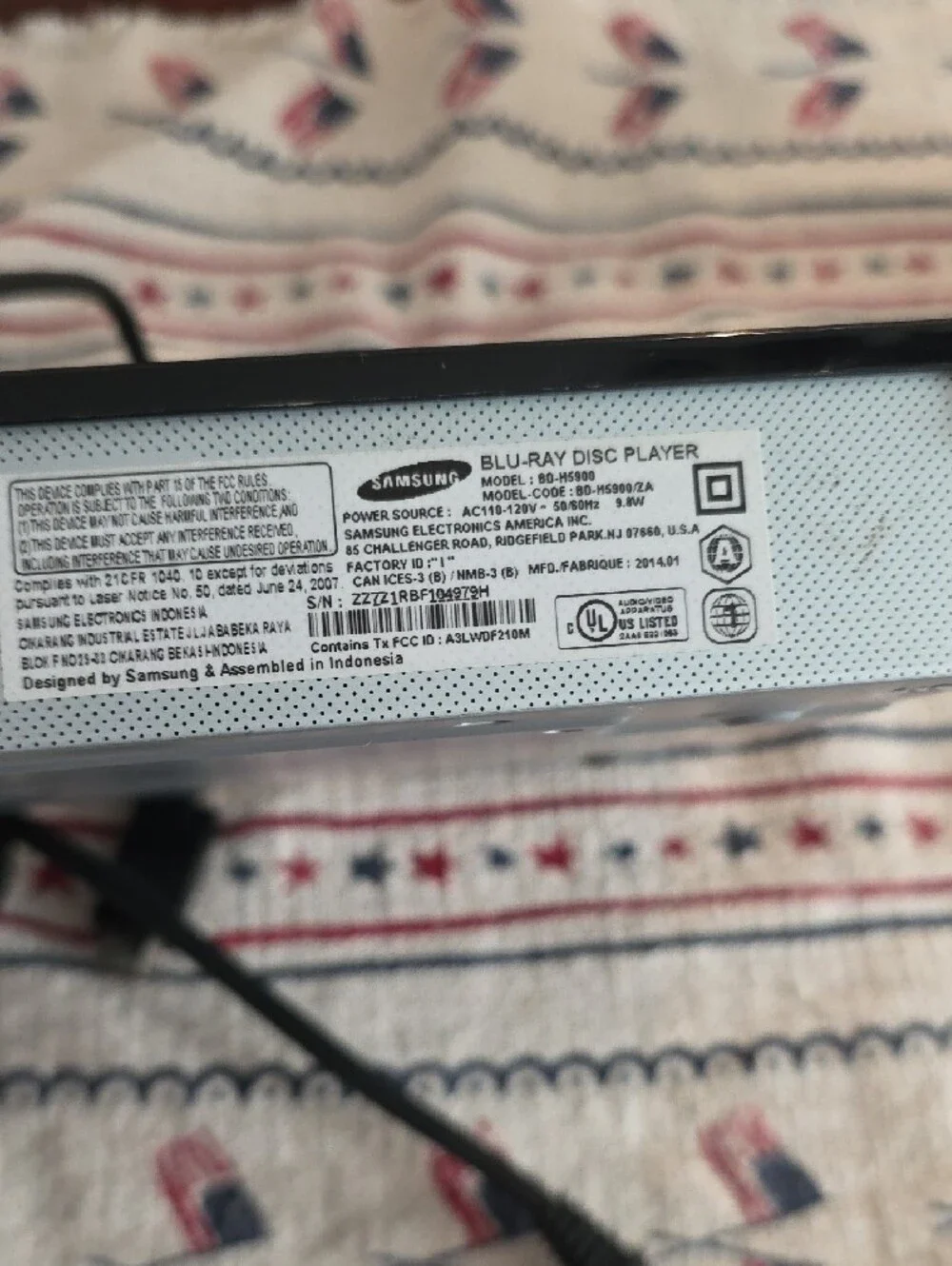 Samsung Black Blu-ray Player with HDMI and Power Cables